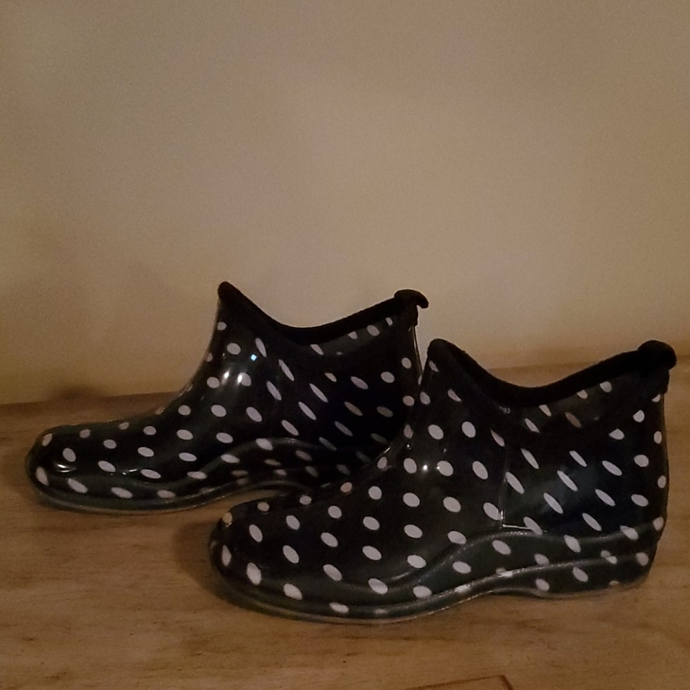 Shoes - Picture 6 of 6